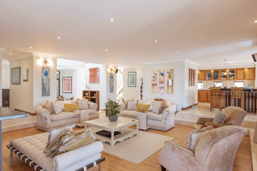 5 Bedroom Property for Sale in Oubaai Western Cape